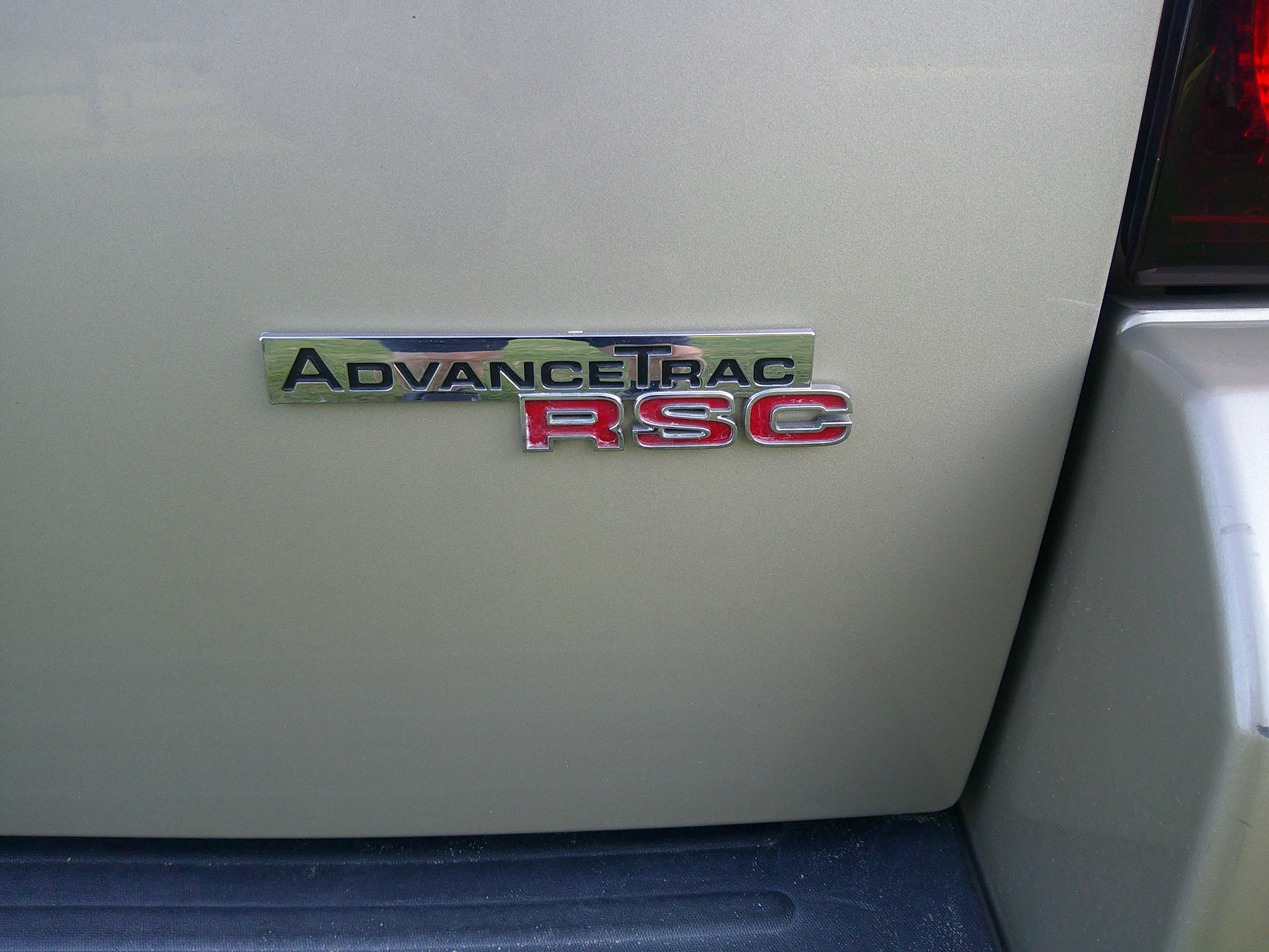 Close-up of the AdvanceTrac RSC rear badge