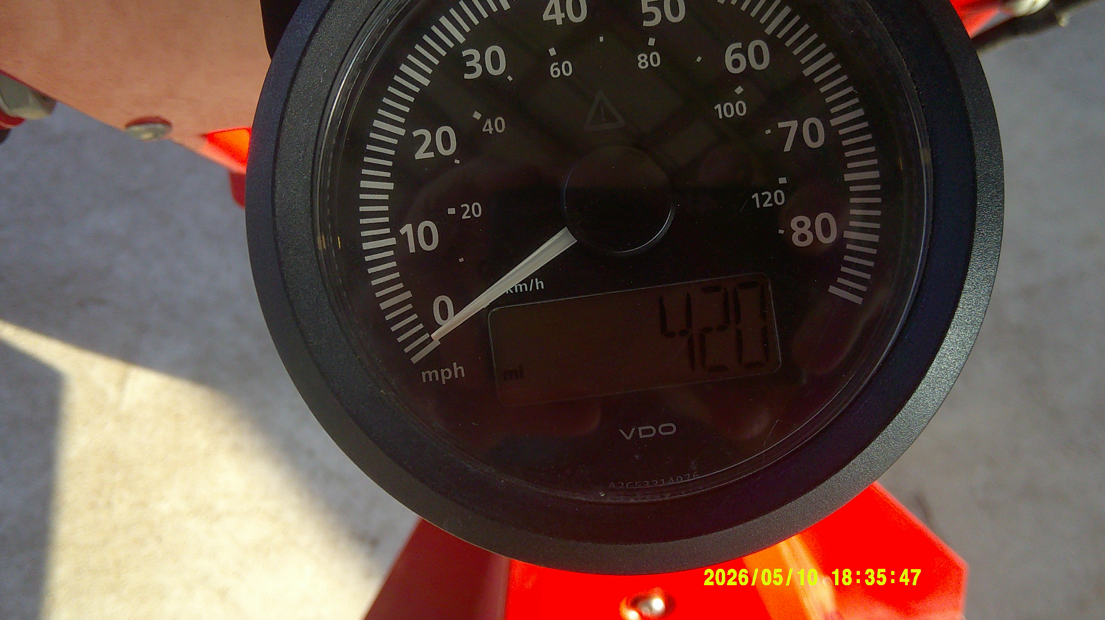 Close-up of VDO speedometer showing 420 miles on the digital odometer.