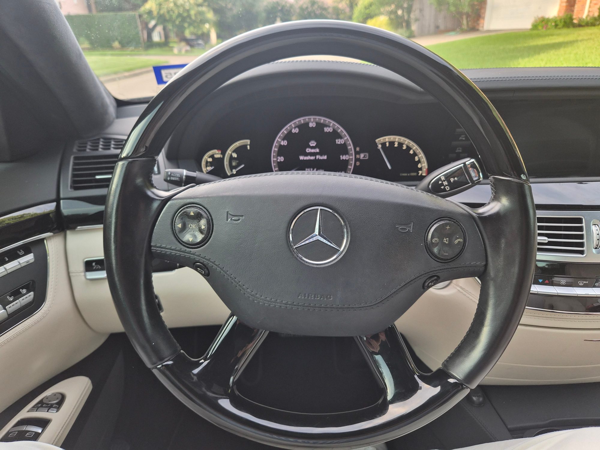 Mercedes-Benz steering wheel and digital instrument cluster