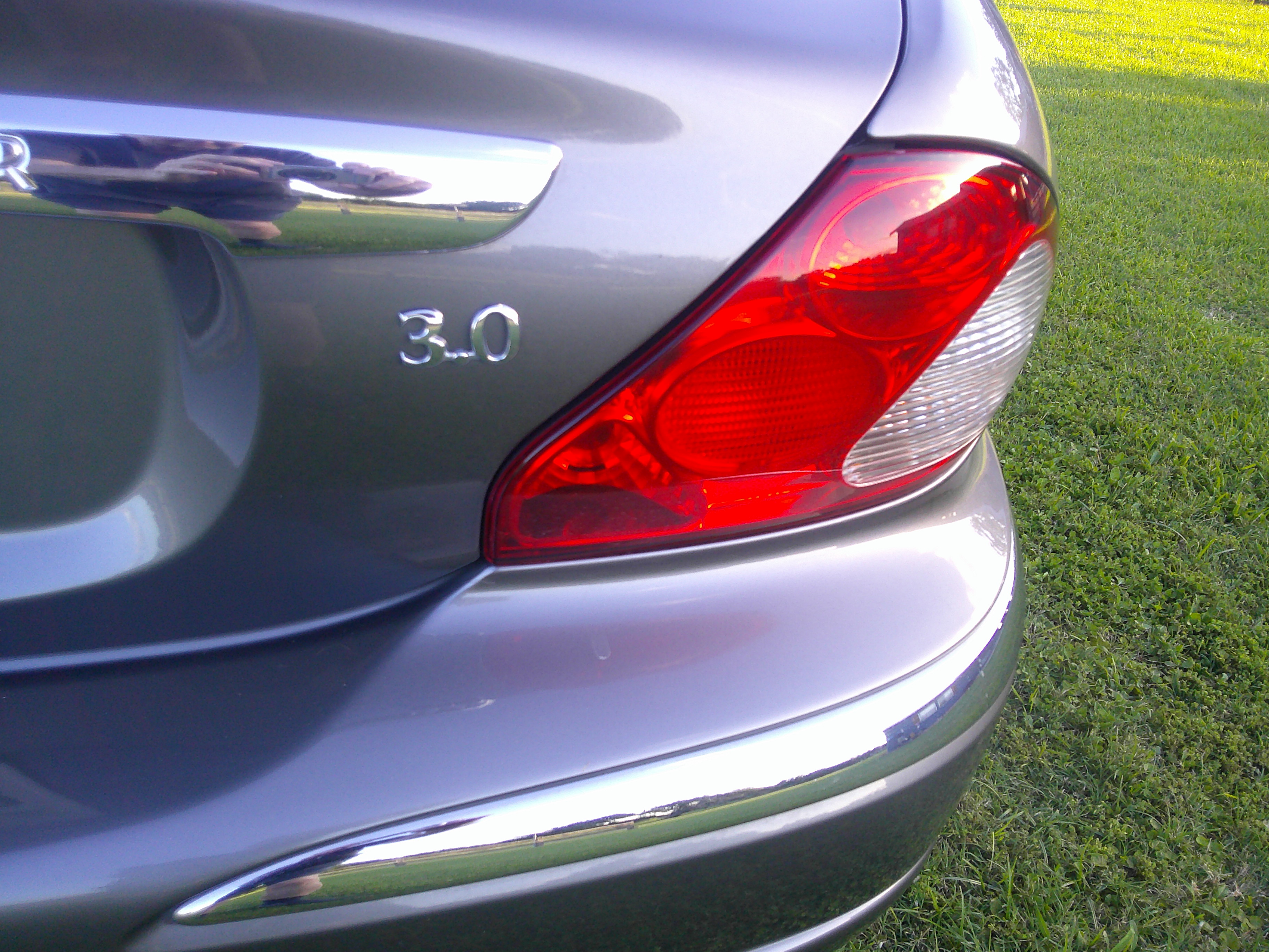 Rear taillight and 3.0 badging on the trunk lid.