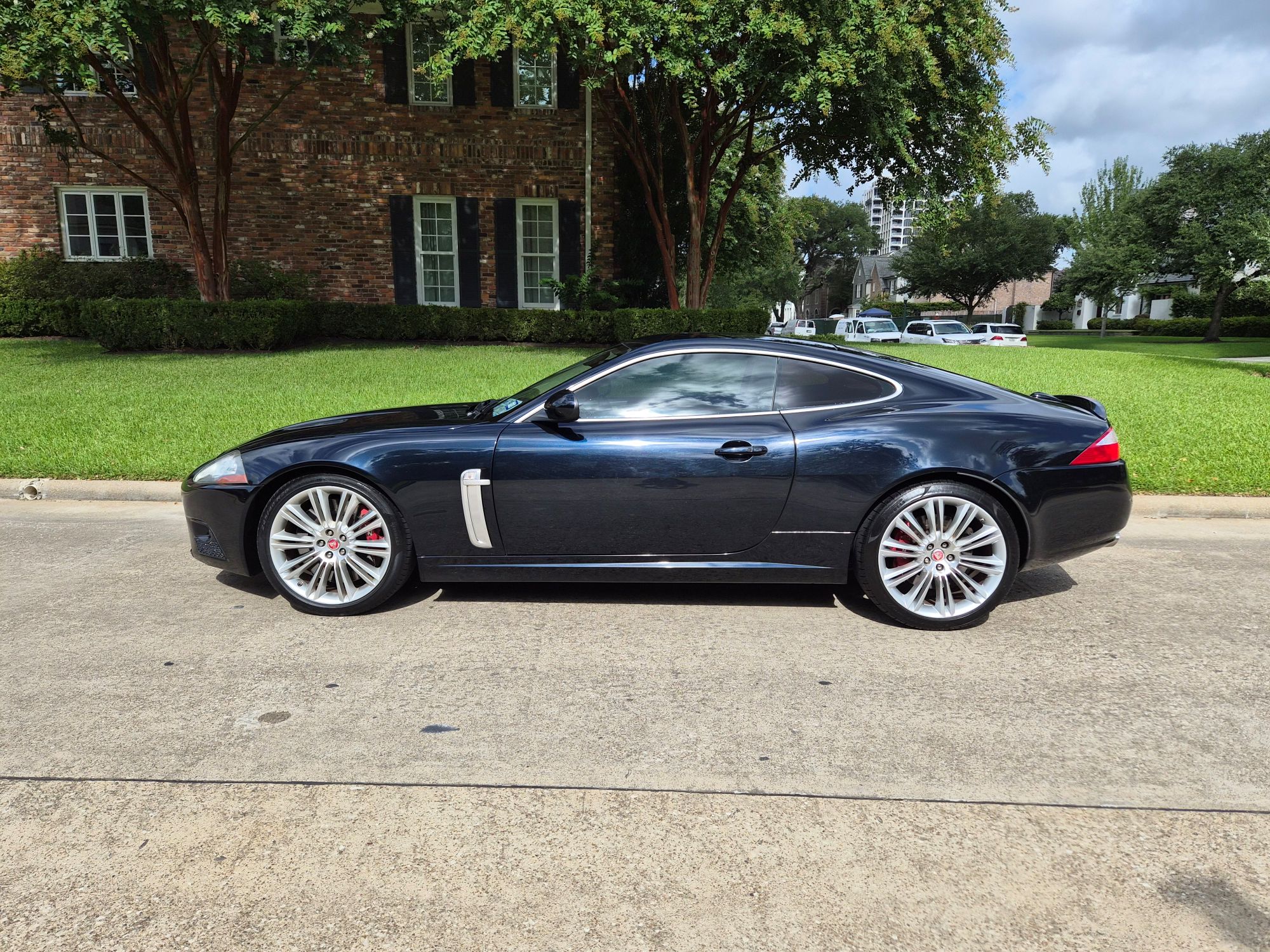 2008 Jaguar XKR Coupe
