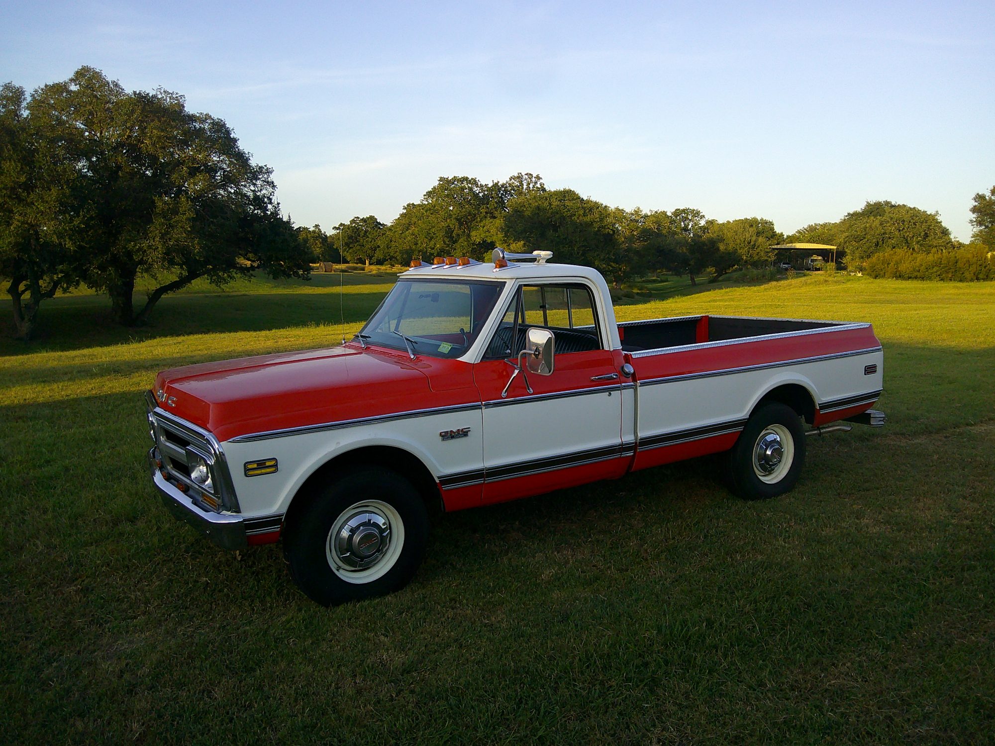 GMC 2500 Custom Pickup